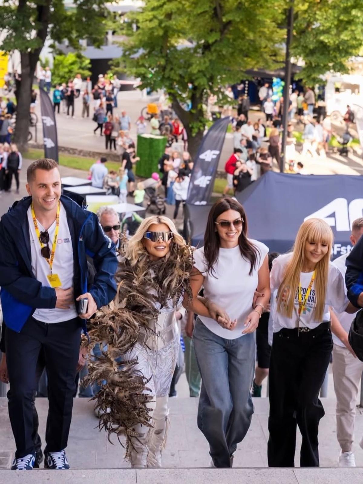 Escapadă de lux în locația miliardarilor, după show-urile pentru Halep și Nadia: „Rămâi sexy!”