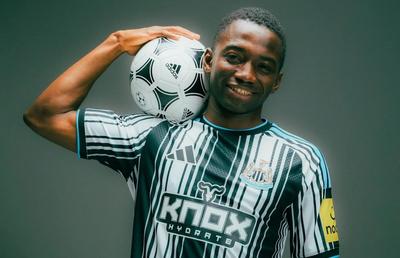 Newcastle l-a transferat pe înlocuitorul lui Anthony Gordon, plecat la Barcelona