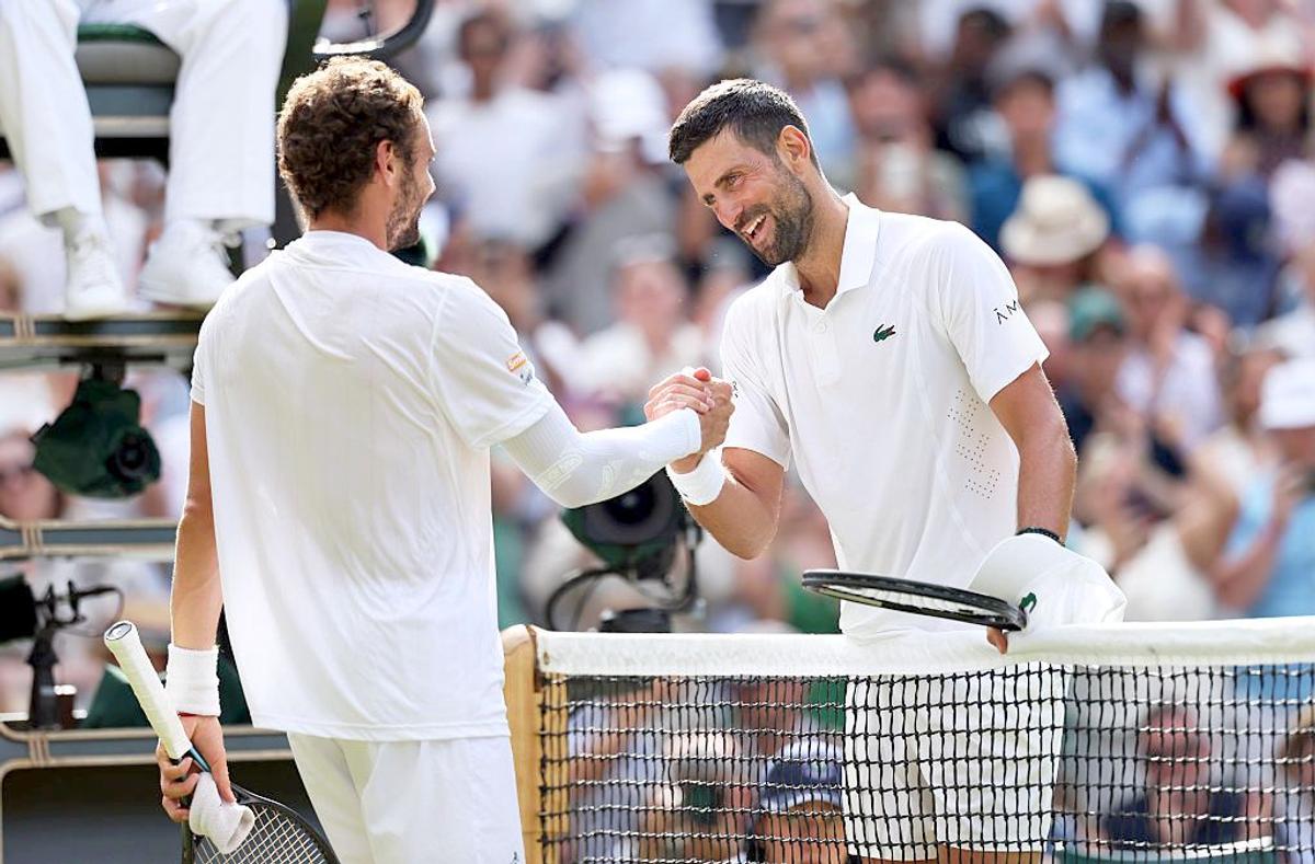 Novak Djokovic l-a învins în 4 seturi pe Roman Safiullin, în optimile de finală ale Wimbledon