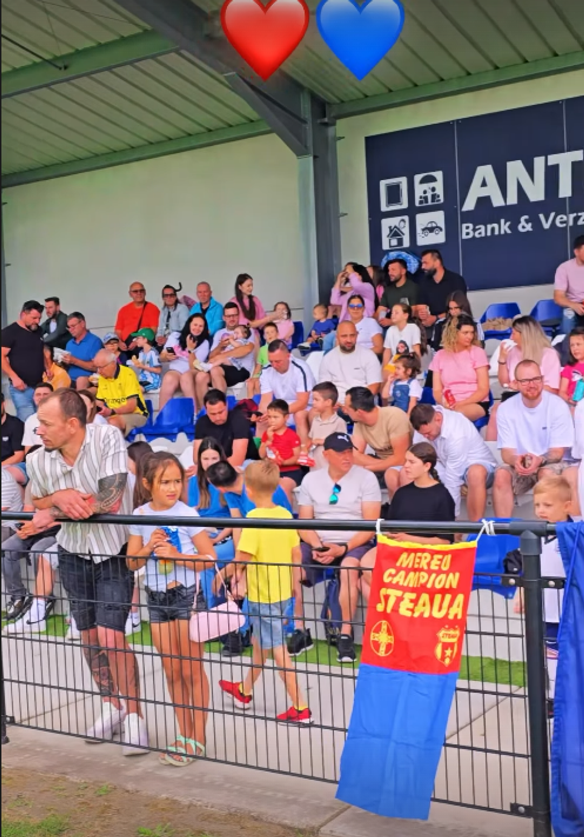 Imagini tari: fanii celor de la FCSB au dat năvală la amicalul din Belgia » „București, Steaua București!” + Moment special pentru Darius Olaru