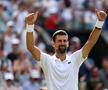 Novak Djokovic s-a calificat în sferturi la Wimbledon și i-a mai luat un record lui Roger Federer