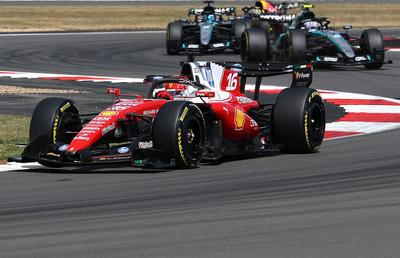 Charles Leclerc, câștigător al Marelui Premiu din Marea Britanie, după un final controversat de cursă » George Russell și Lewis Hamilton, pe podium