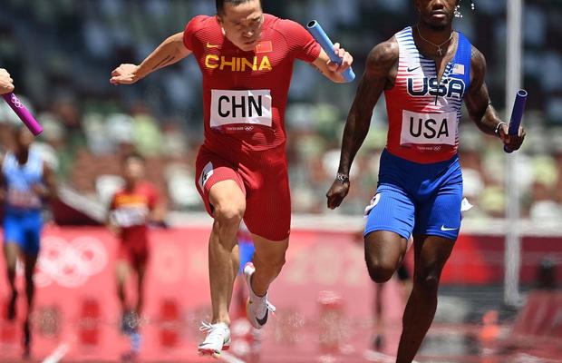 Surpriză colosală în proba de ștafetă 4x100m: echipa SUA s-a făcut de râs! » Marele Carl Lewis nu iartă: „O rușine incredibilă!”