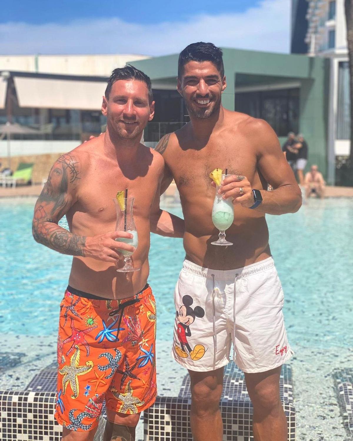 Leo Messi, show în Ibiza alături de Suarez » Imagini spectaculoase de pe iaht