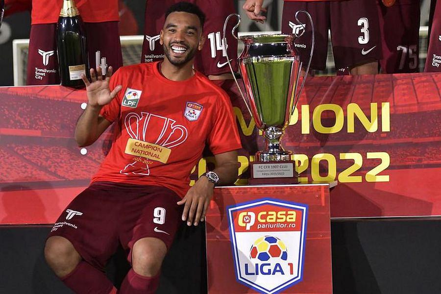 5 titluri a câștigat Omrani cu CFR Cluj, a evoluat pentru ardeleni între 2016 și 2022 Rapid vrea să dea două lovituri, Omrani și un fundaș de la CFR: „Poate fi o soluție”