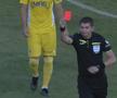 Scandal la pauza meciului Universitatea Cluj - Petrolul! „Roșu” scos din buzunar de Andrei Chivulete