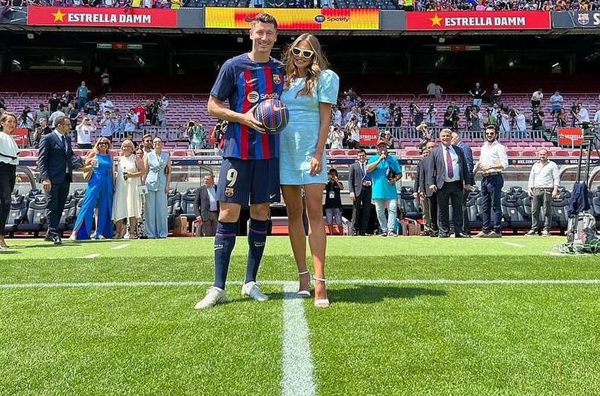 Robert Lewandowski alături de soția lui