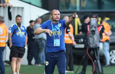 Nicolae Constantin, pus pe glume după prima victorie a sezonului: „Arbitrul a fost lunetist!”