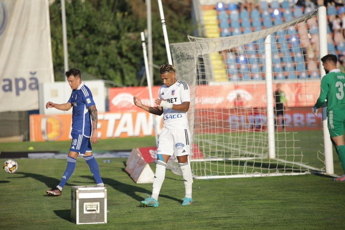 Basarab Panduru și-a pierdut răbdarea cu un antrenor din Superligă: „Mă mir că mai e în prima ligă! Să mai vină și alții, să îi vedem și pe ei”