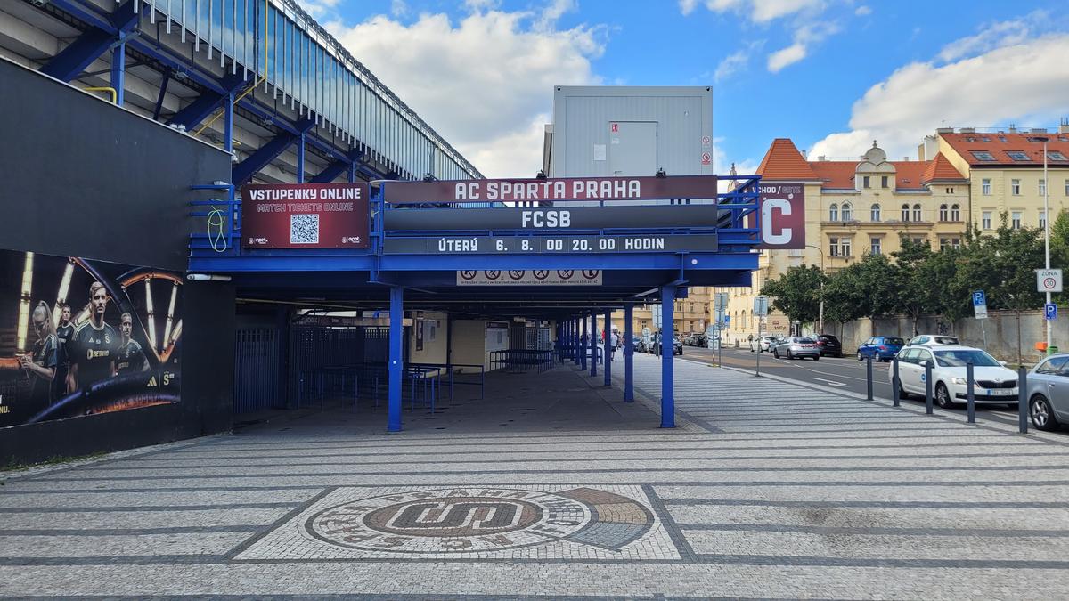 Antrenament FCSB înainte de turul cu Sparta Praga