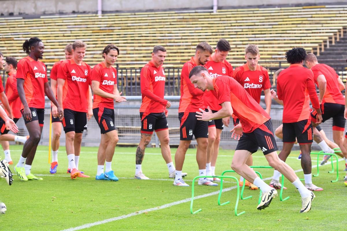Cehii, reacție neașteptată cu 24 de ore înainte de Sparta Praga - FCSB: „Asta e întrebarea cheie”