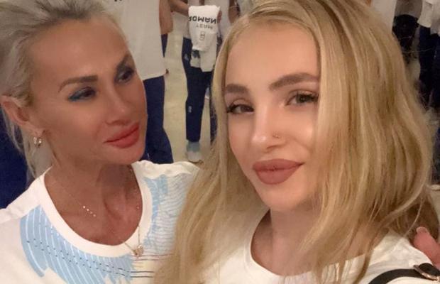 Mama Sabrinei Voinea a luat o DECIZIE-ȘOC, după scandalul din finala de la sol: „Noi, astăzi, aici am întrerupt gimnastica. Atât am putut suporta!”. Imaginile prin care îi contrazice pe arbitri