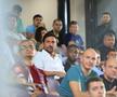 Diogo Mendes, în tribune la Rapid - Sepsi înainte să semneze cu giuleștenii / foto: Ionuț Iordache