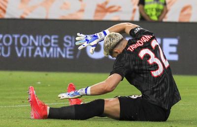 Ștefan Târnovanu a tunat la adresa arbitrajului, după CFR Cluj - FCSB: „Îmi pun foarte multe semne de întrebare”