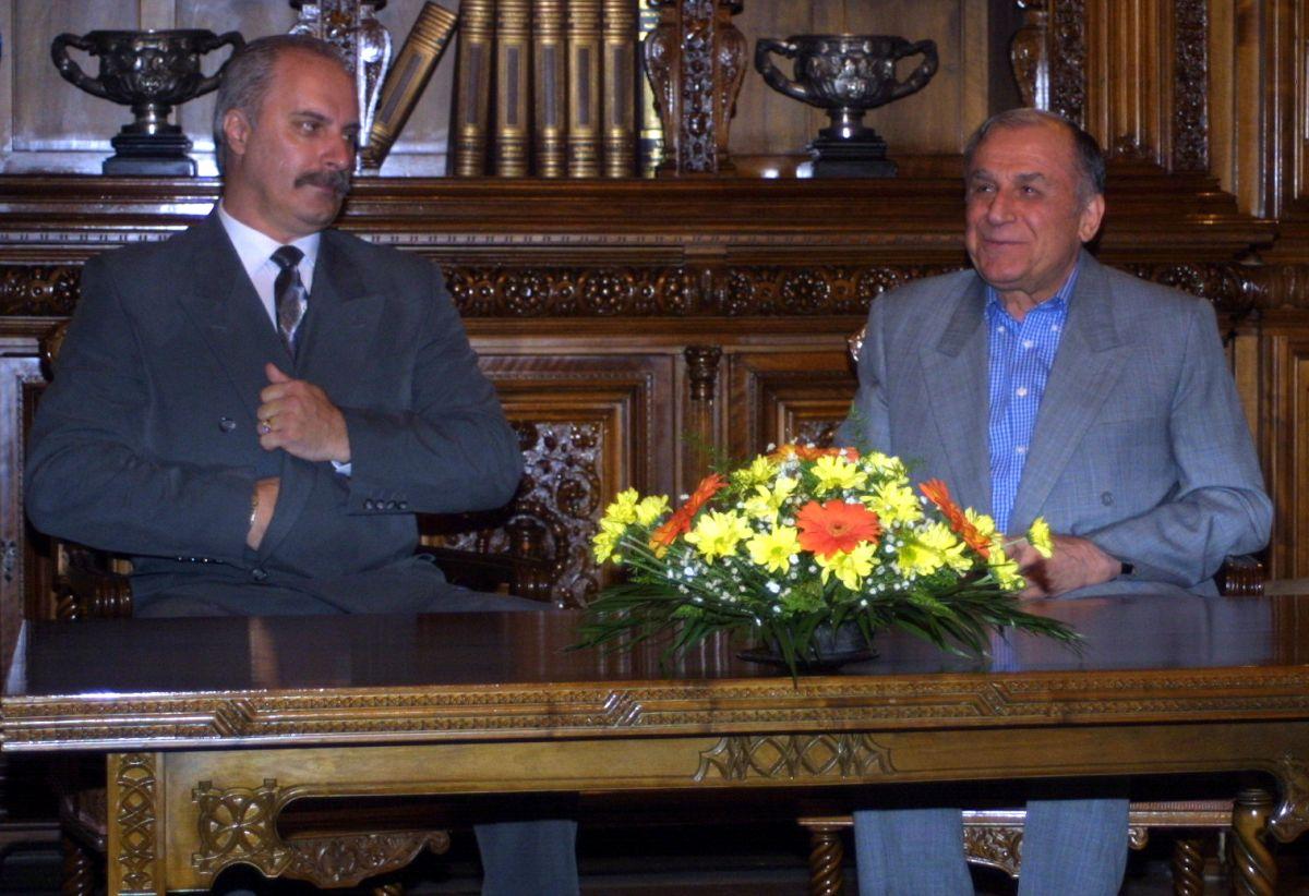 Rapidistul Ion Iliescu, alături de George Copos - imagini din arhiva de aur a Gazetei + alte ipostaze cu primul președinte de după căderea regimului comunist