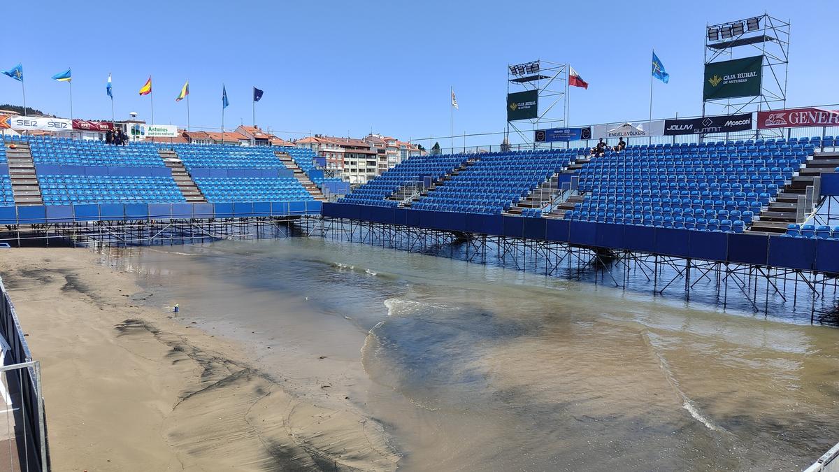 Imaginile verii! A început turneul de tenis cu teren inundat de apele Atlanticului » Ce nume mari participă
