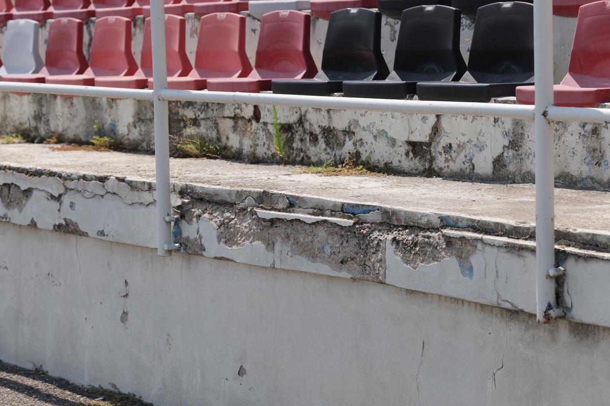 Cum a ajuns să arate stadionul fostei campioane a României, pe care au jucat mari echipe ale Europei » Dinamo și FCSB au jucat „acasă” aici!