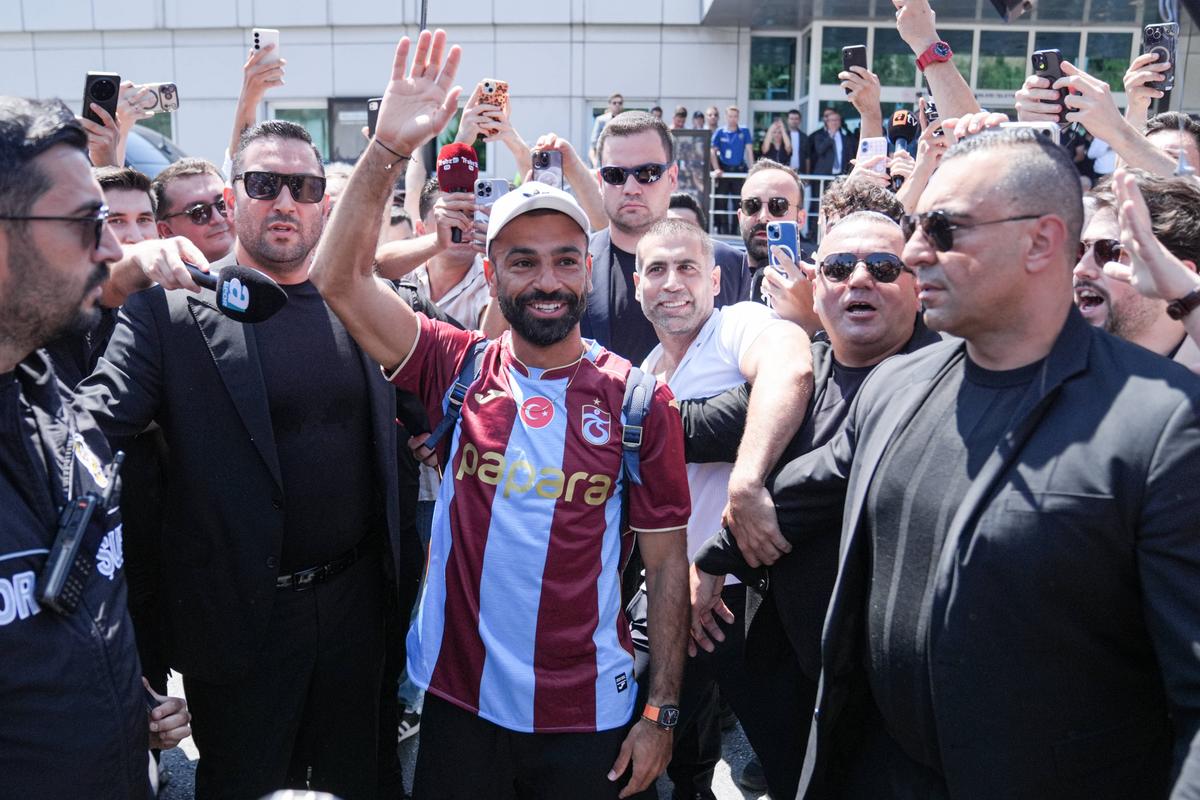 Mohamed Salah, întâmpinat de sute de fani în Turcia