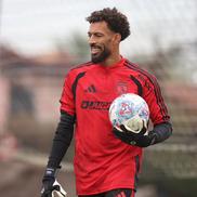 Vozinha, prezentat oficial la Colo-Colo // foto: facebook @Colo-Colo
