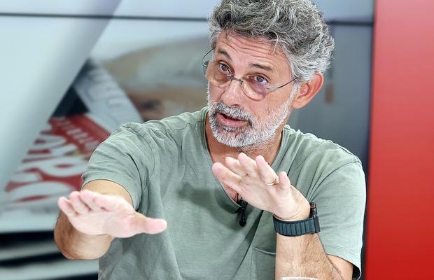 Actorul Andi Vasluianu este invitatul emisiunii „Prietenii lui Ovidiu”