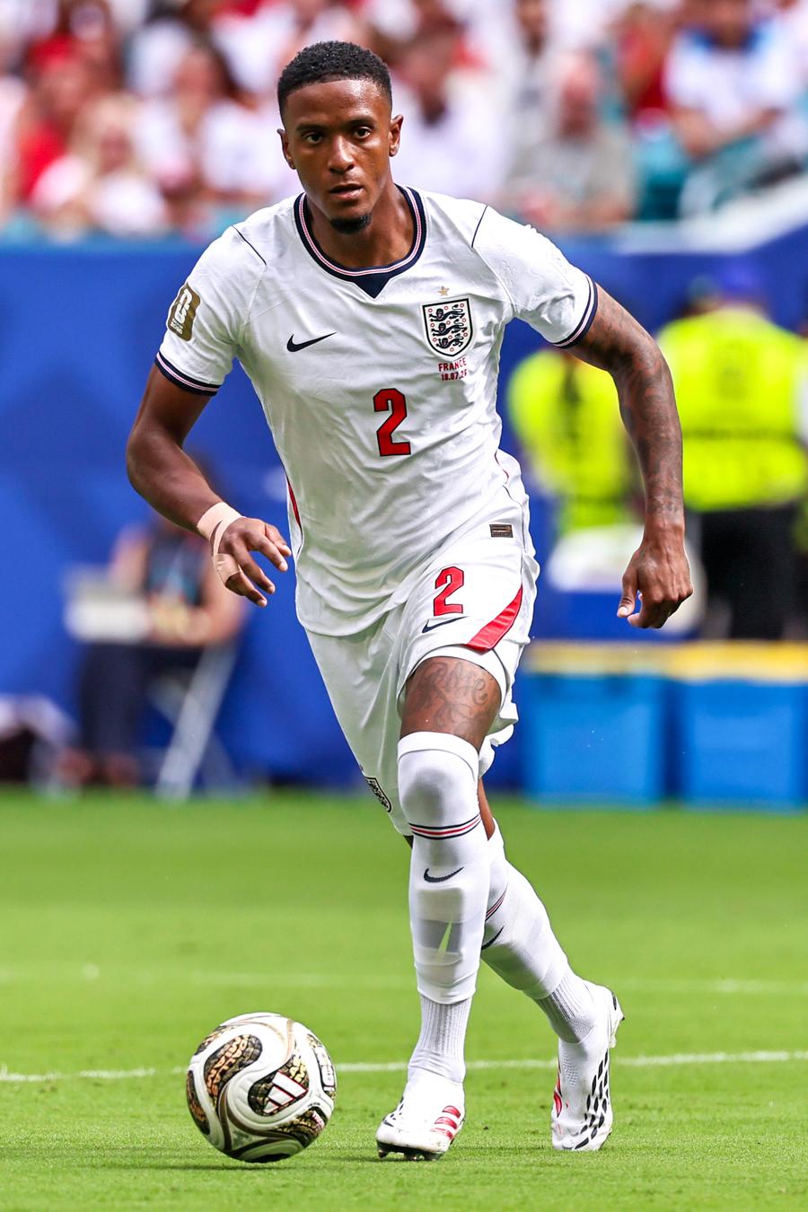 Arsenal vrea să îl transfere pe Ezri Konsa Arsenal forțează transferul unui internațional englez » Concurență cu Liverpool