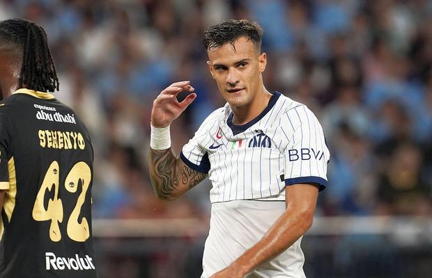 Locul 9 din Premier League a oferit 40 de milioane de euro pentru jucătorul abia cumpărat de Interul lui Cristi Chivu