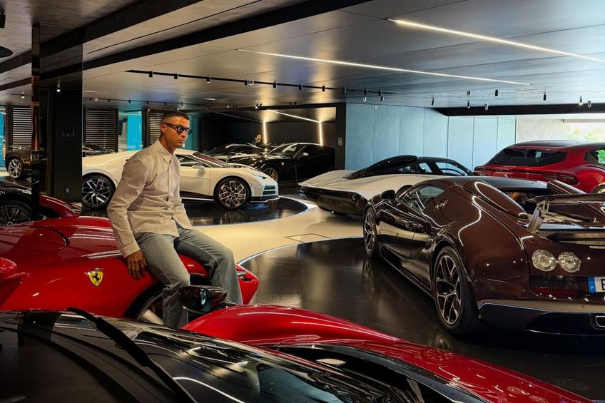 Colecția impresionantă de mașini a lui Cristiano Ronaldo // foto: instagram @cristiano