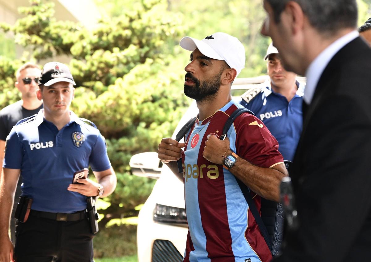 Mohamed Salah, întâmpinat de sute de fani în Turcia