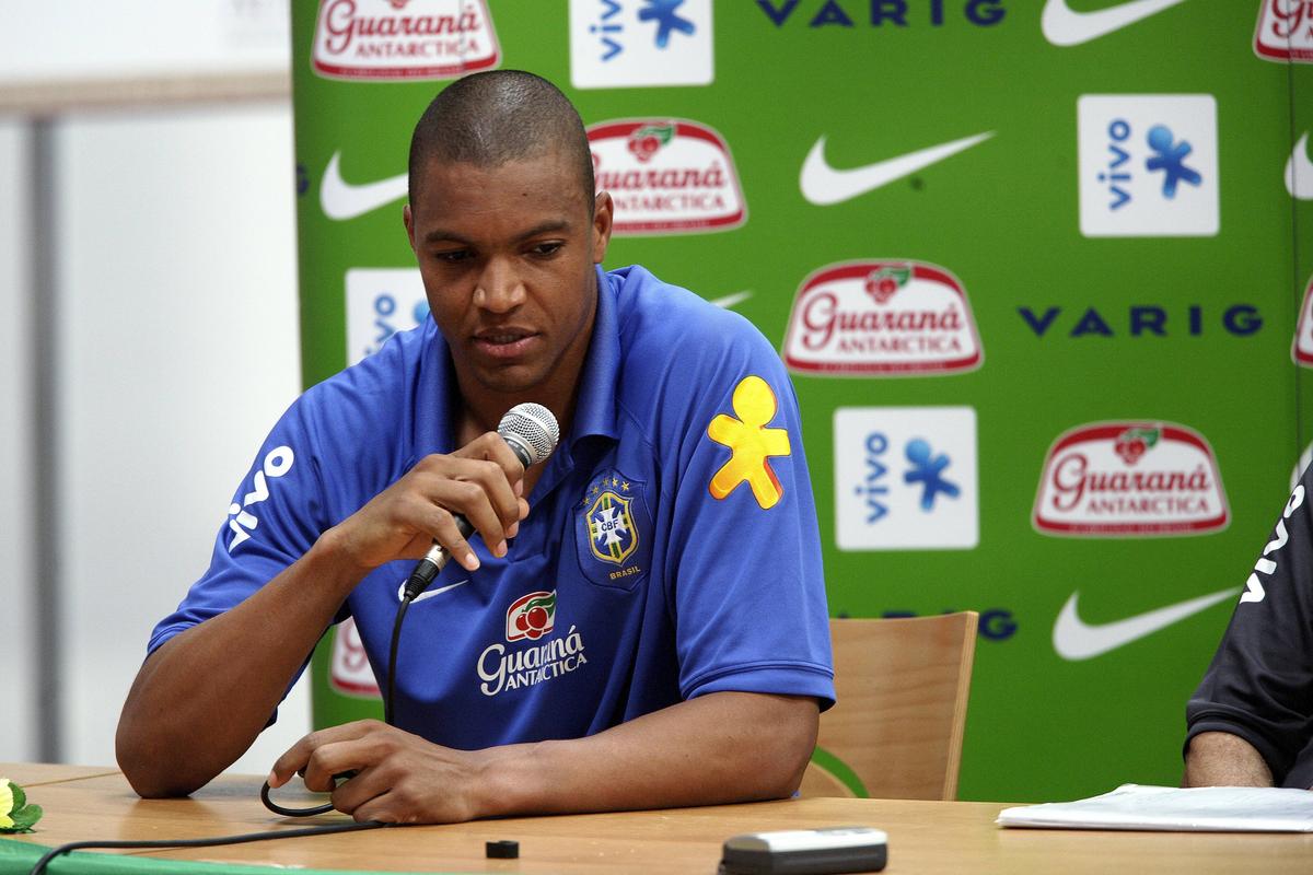 Legendarul portar Dida a șocat la înmormântarea lui Franco Baresi » Detaliul care a atras atenția