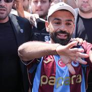 Mohamed Salah, întâmpinat de sute de fani în Turcia // foto: imago images