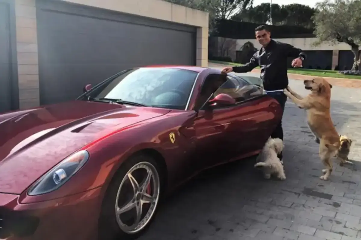 Colecția impresionantă de mașini a lui Cristiano Ronaldo