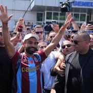 Mohamed Salah, întâmpinat de sute de fani în Turcia // foto: imago images