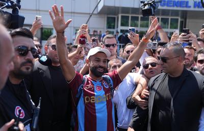 Reîncepe Süper Lig: colecție de vedete și 10 români la start » Favorite la titlu, transferuri, echipe-tip