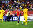 ROMÂNIA - SPANIA // GALERIE FOTO Asta nu s-a văzut la TV! Doi ultrași au pătruns pe teren! Unul dintre ei l-a provocat pe Sergio Ramos