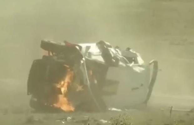 VIDEO UPDATE Accident grav în Raliul Iașului: mașina a luat foc după ce s-a răsturnat în aer! Cum arată automobilul