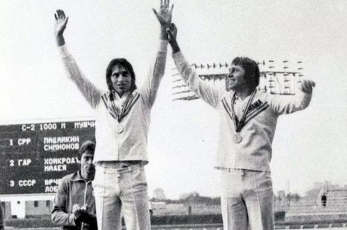 Ivan Patzaichin, împreună cu Toma Simionov, pe podiumul de la Moscova 1980 / foto: Gazeta Sporturilo