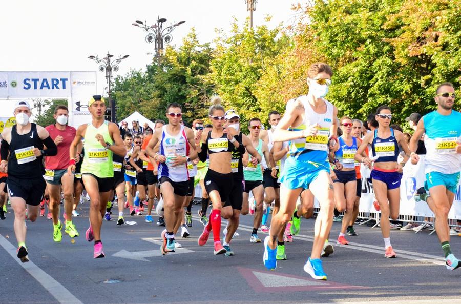Cea de-a zecea ediție a Semimaratonului București a continuat astăzi Semimaratonul București, ediția #10 » Informații inedite despre câștigători + moment de reculegere pentru Ivan Patzaichin