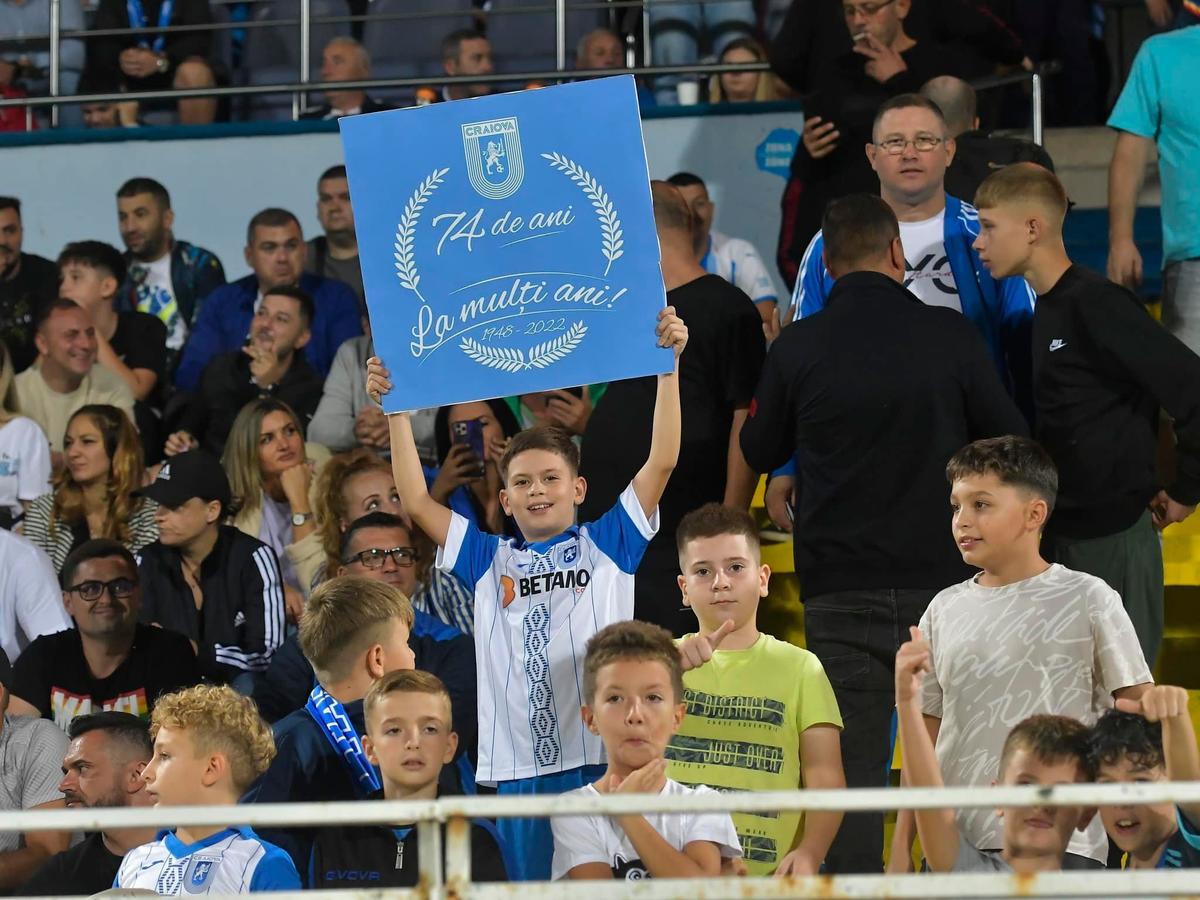 FOTO CS Universitatea Craiova - Farul