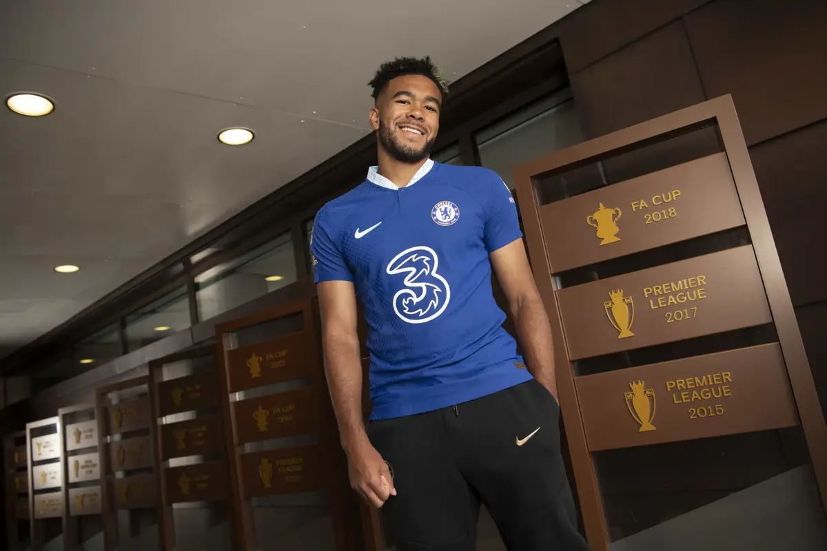 Chelsea a anunțat prelungirea contractului lui Reece James