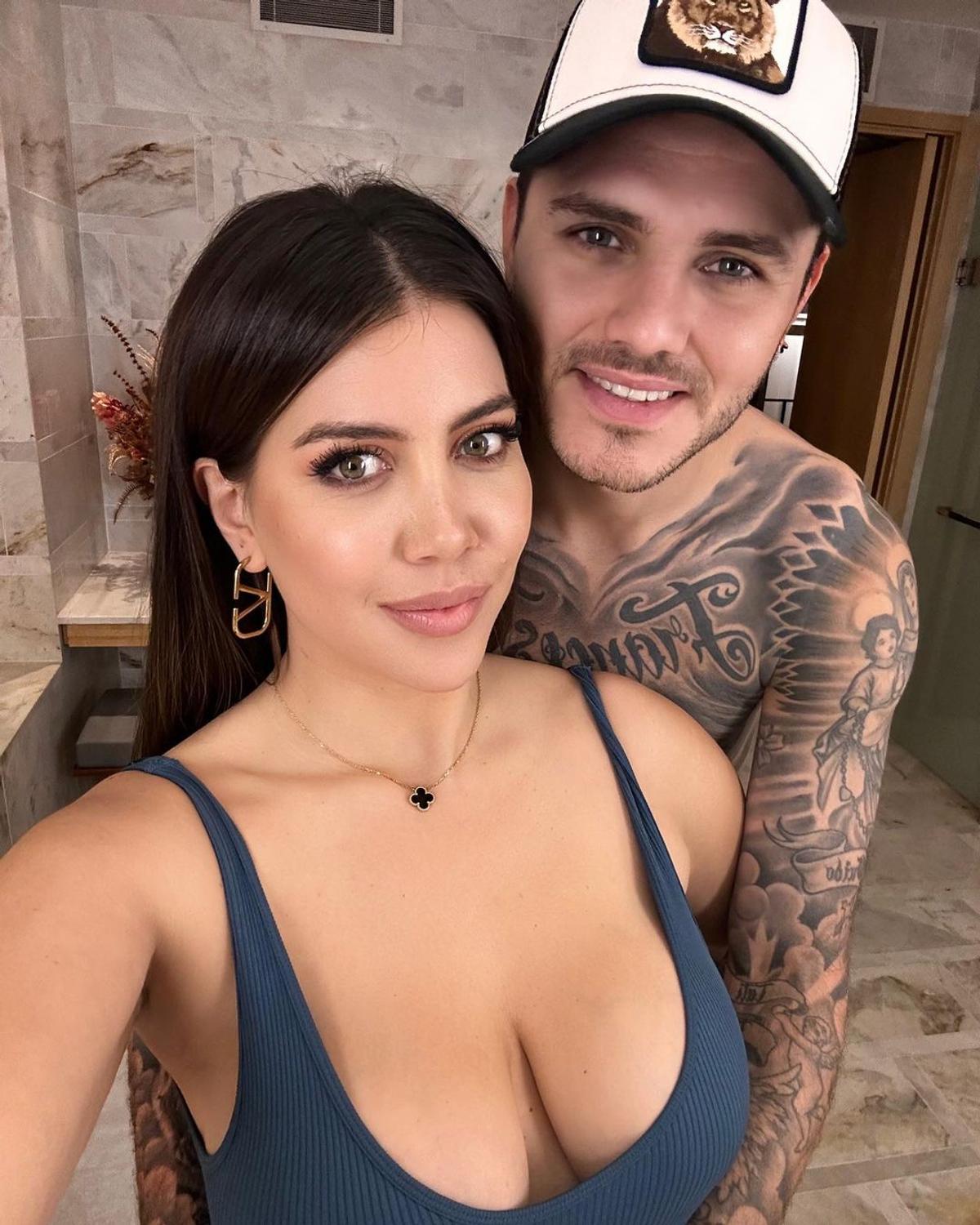 Wanda Nara şochează din nou! A apărut în favelele din Brazilia doar cu tricoul Argentinei pe ea