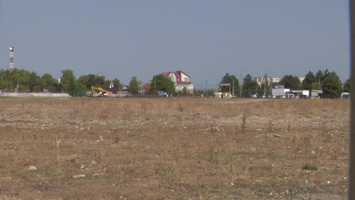 GSP, vizită pe șantierul unde nu se mai întâmplă nimic de un an! » Încă o vară irosită, autoritățile și-au schimbat estimările în privința arenei de 100 milioane €