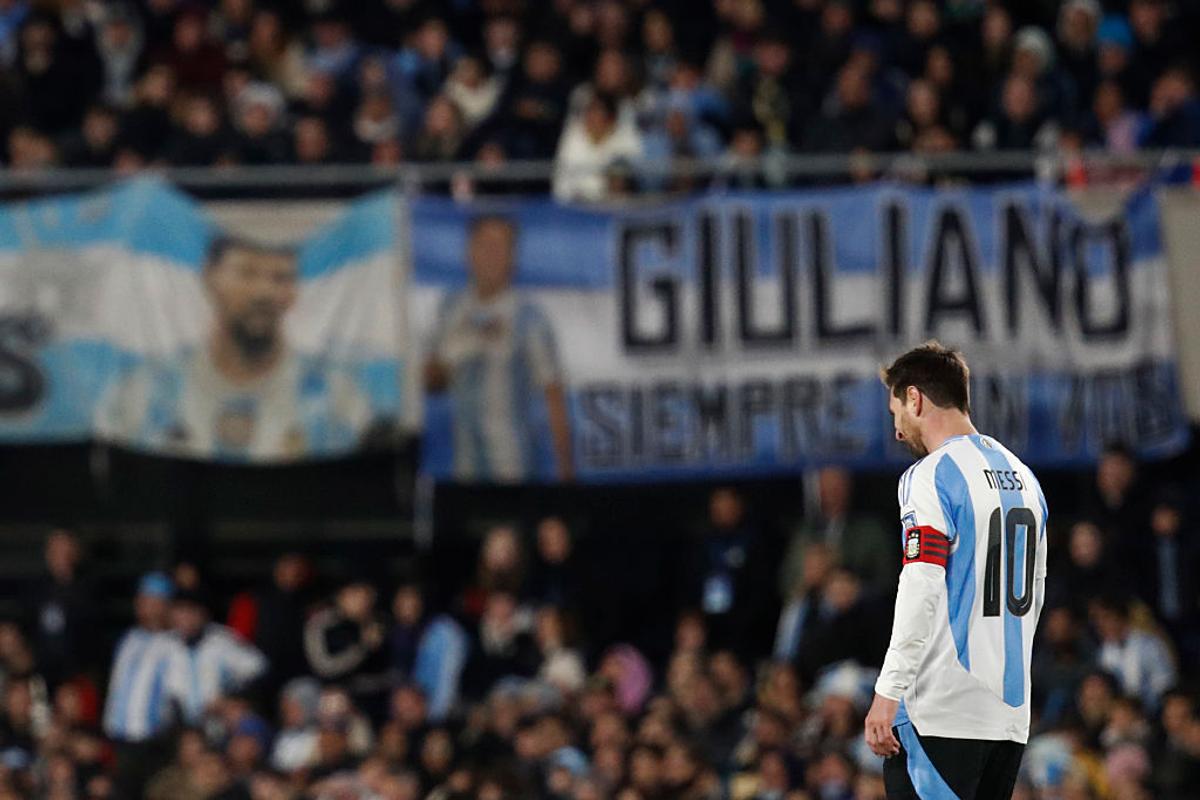 Lionel Messi a izbucnit în lacrimi înainte de Argentina - Venezuela