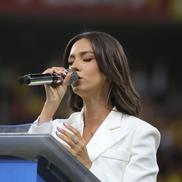 Mira, intonând imnul României / Foto: Ionuț Iordache GSP