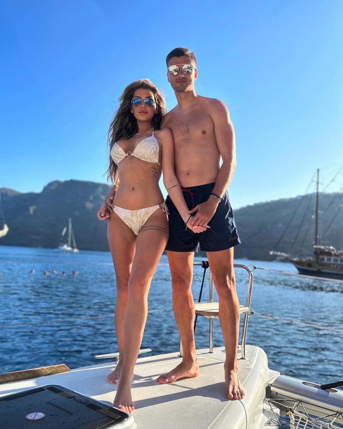Un titular al lui Hagi e din nou îndrăgostit: a „oficializat” relația pe Instagram