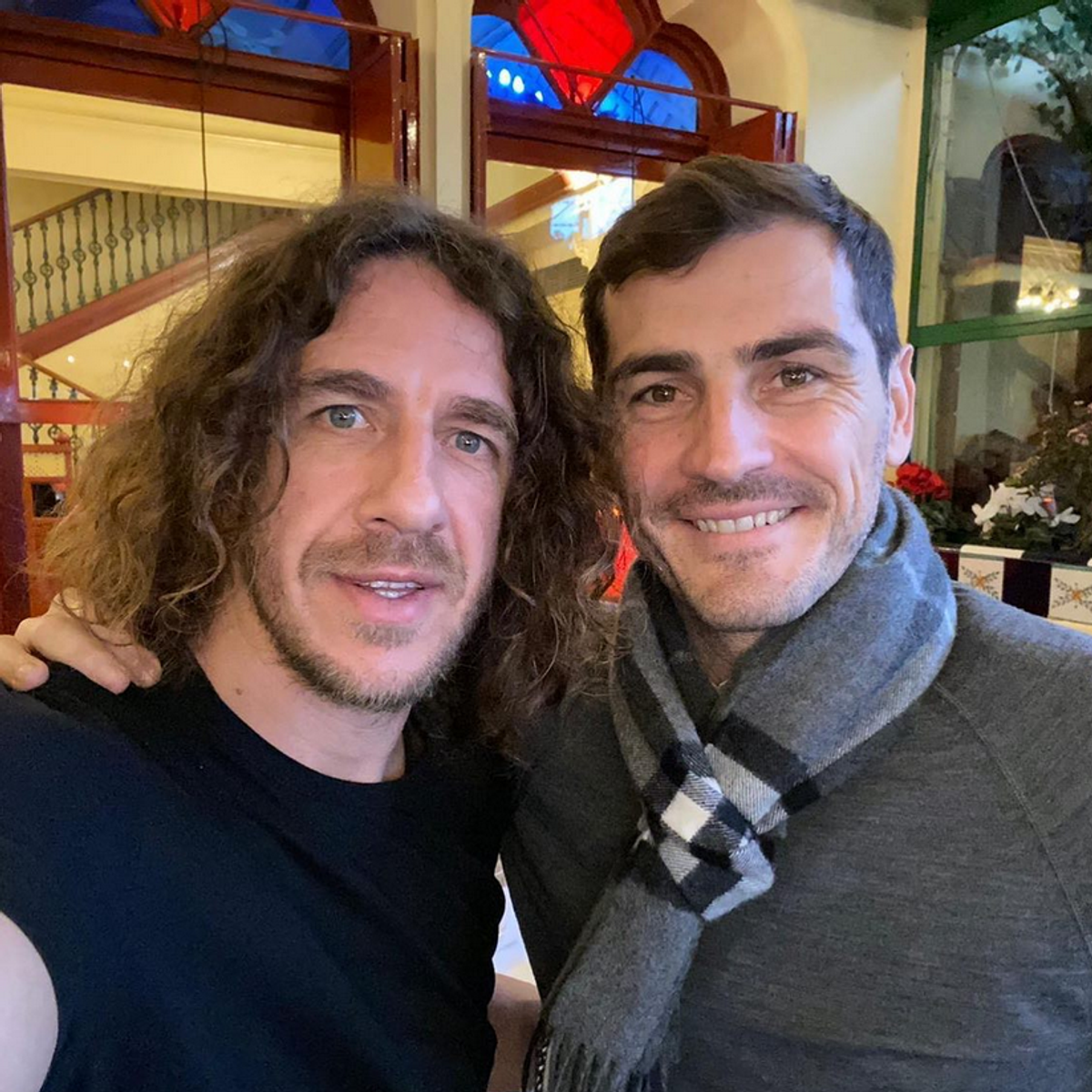 Scandal în Spania! Carles Puyol, „guru” la un eveniment controversat pentru „bărbați derutați și pustii pe dinăuntru”: „Dumnezeu a cerut un congres”