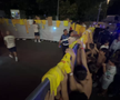 Scene penibile: generația de suflet, ascunsă de copii prin garduri de doi metri! Ce nu s-a văzut la TV, după umilința din România - Canada
