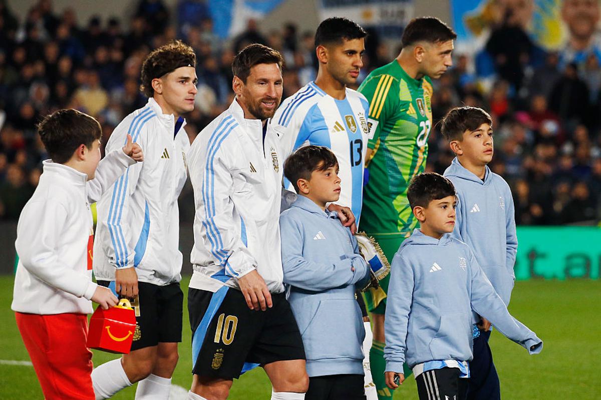 Lionel Messi a izbucnit în lacrimi înainte de Argentina - Venezuela