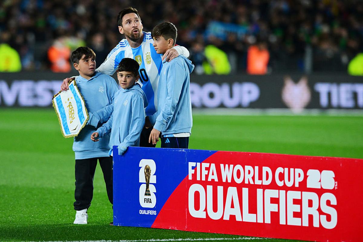 Lionel Messi a izbucnit în lacrimi înainte de Argentina - Venezuela