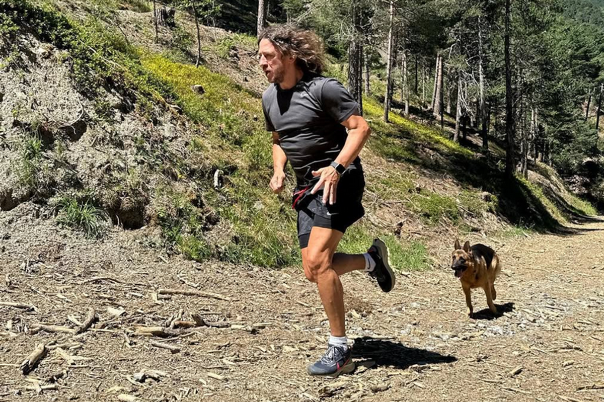 Scandal în Spania! Carles Puyol, „guru” la un eveniment controversat pentru „bărbați derutați și pustii pe dinăuntru”: „Dumnezeu a cerut un congres”