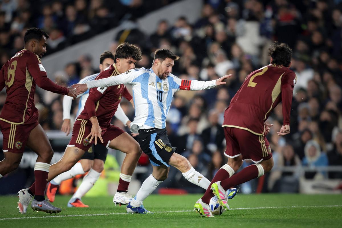Lionel Messi a izbucnit în lacrimi înainte de Argentina - Venezuela